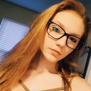 Meet your Posher, Michaela